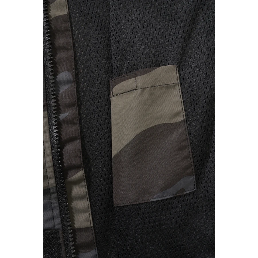 Детская легкая ветровка Frontzip (темный камуфляж)